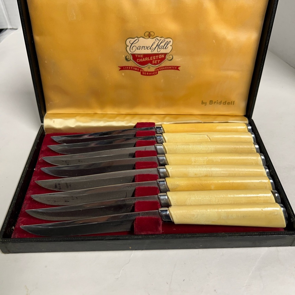 Carvel Hall Briddell The Charleston Set 8 Steak Knife Ivory Handles w/ Cases